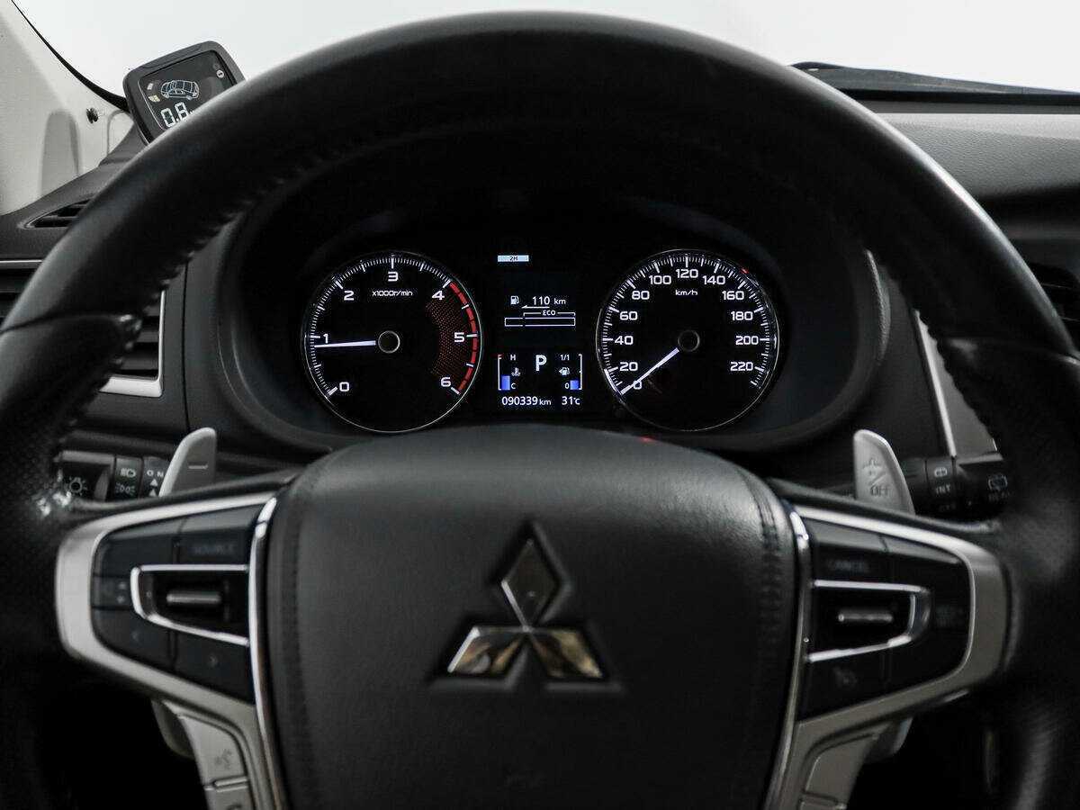 Купить Mitsubishi Pajero Sport, 2017, 90 338 км, фото №18