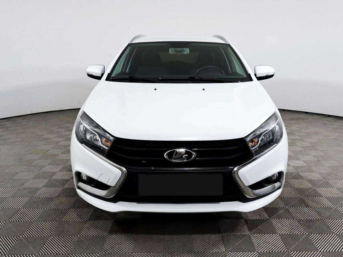 Купить Lada (ВАЗ) Vesta SW, 2018, 139 100 км, фото №2