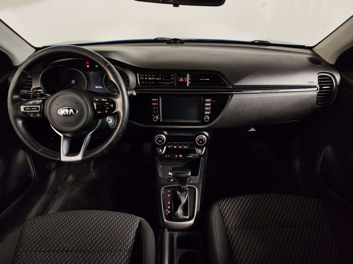 Купить Kia Rio X-Line, 2018, 222 000 км, фото №4