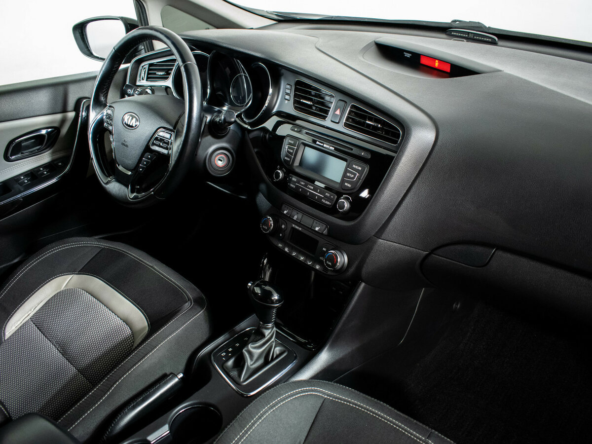 Купить Kia Ceed II, 2014, 170 000 км, фото №8