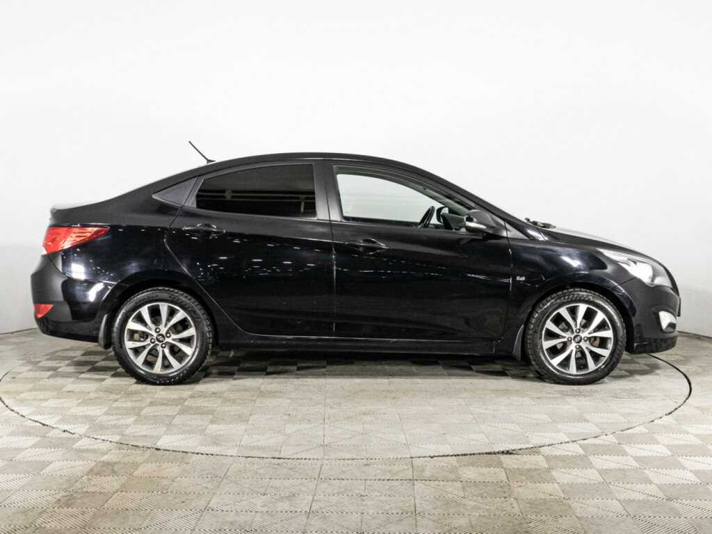 Купить Hyundai Solaris, 2015, 127 927 км, фото №4
