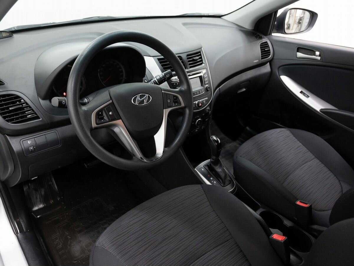 Купить Hyundai Solaris, 2016, 110 000 км, фото №8
