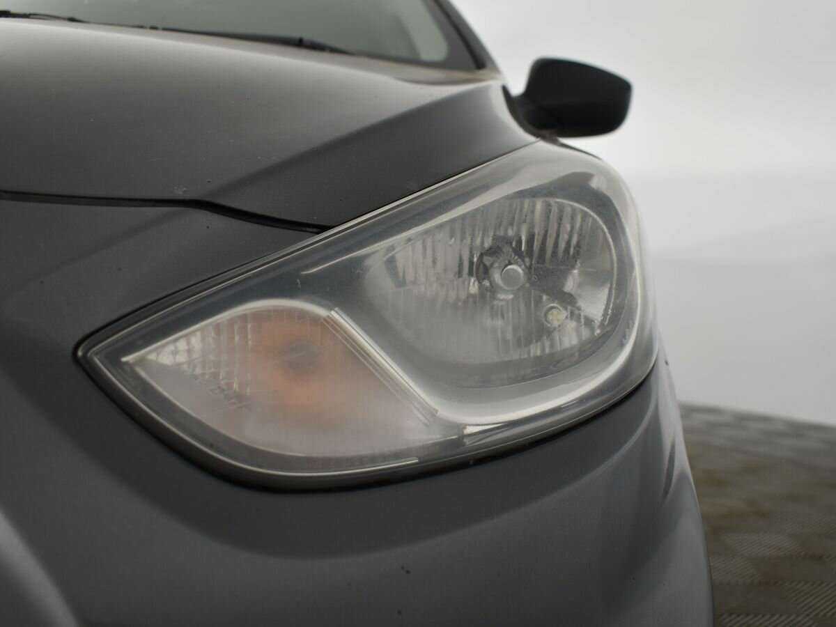 Купить Hyundai Solaris, 2013, 253 888 км, фото №7