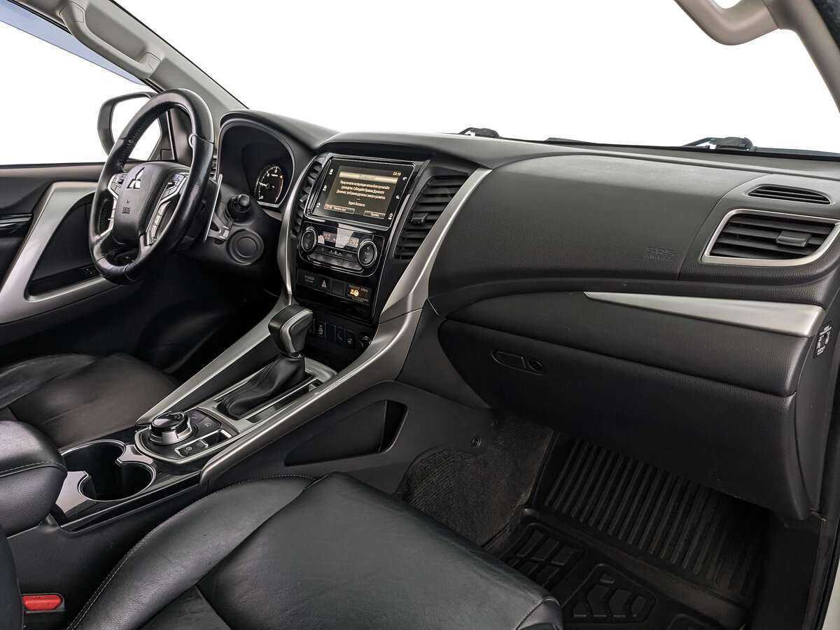 Купить Mitsubishi Pajero Sport, 2017, 198 584 км, фото №9