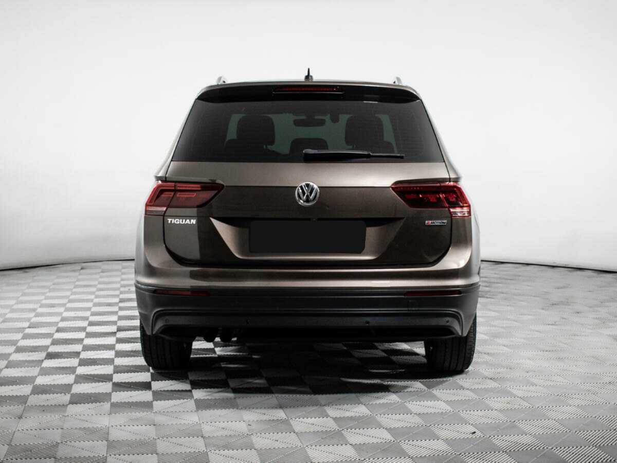 Купить Volkswagen Tiguan, 2018, 121 686 км, фото №6