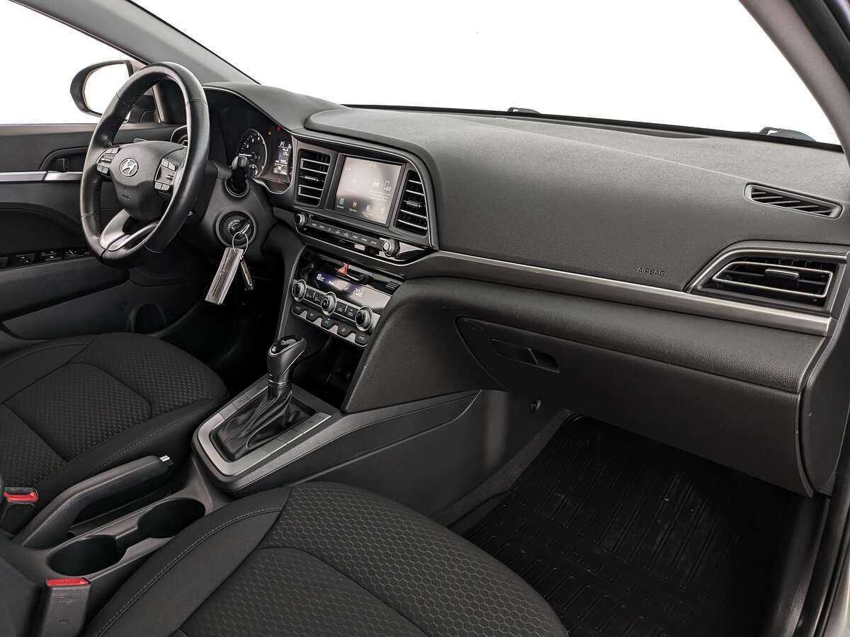 Купить Hyundai Elantra, 2019, 29 862 км, фото №9