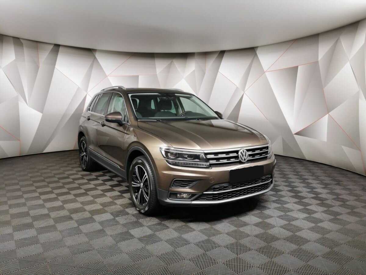 Купить Volkswagen Tiguan, 2018, 65 216 км, фото №3