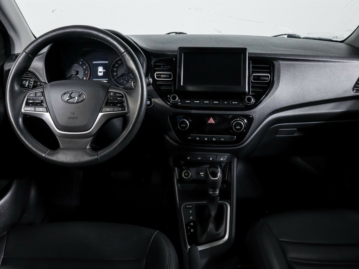 Купить Hyundai Solaris II, 2020, 108 422 км, фото №10