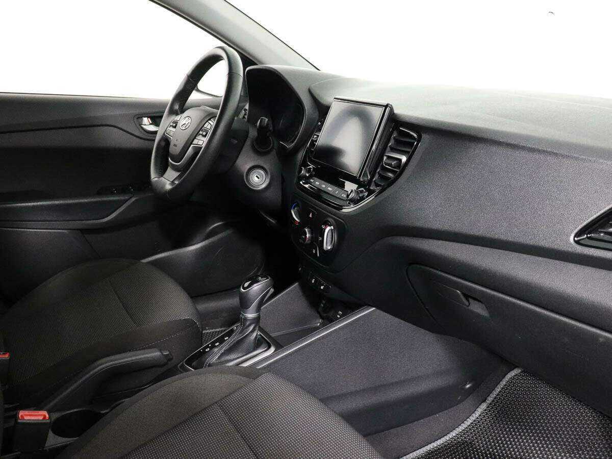 Купить Hyundai Solaris, 2020, 60 732 км, фото №7