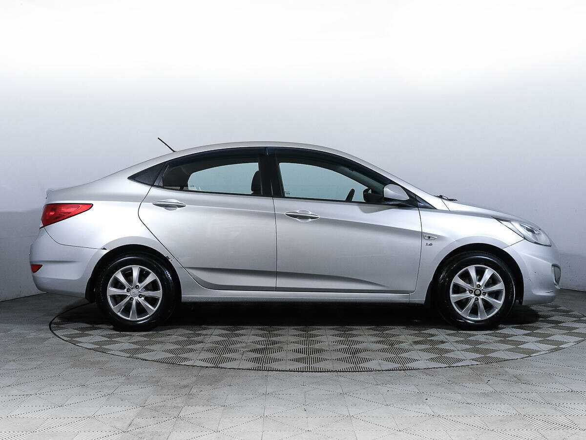 Купить Hyundai Solaris, 2012, 108 313 км, фото №3