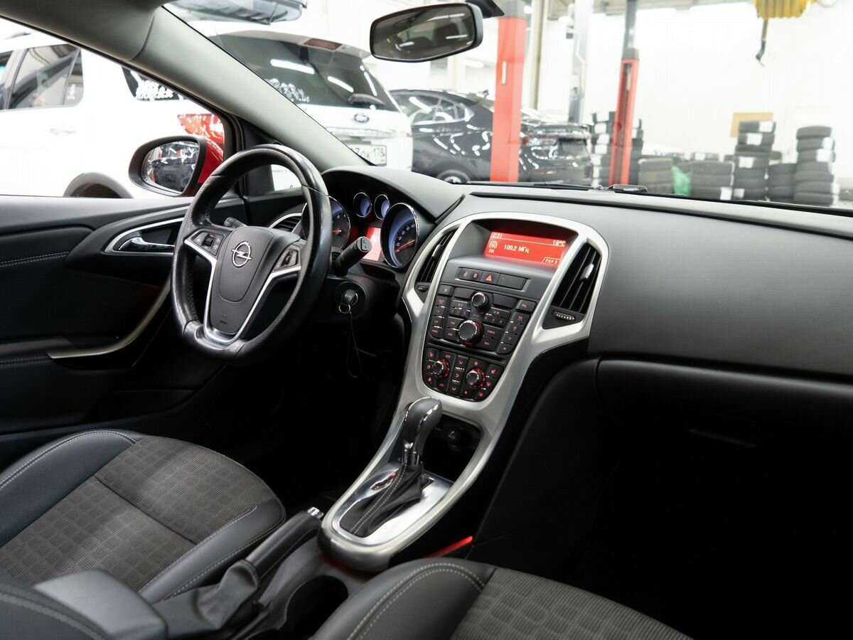Купить Opel Astra GTC, 2012, 151 000 км, фото №15