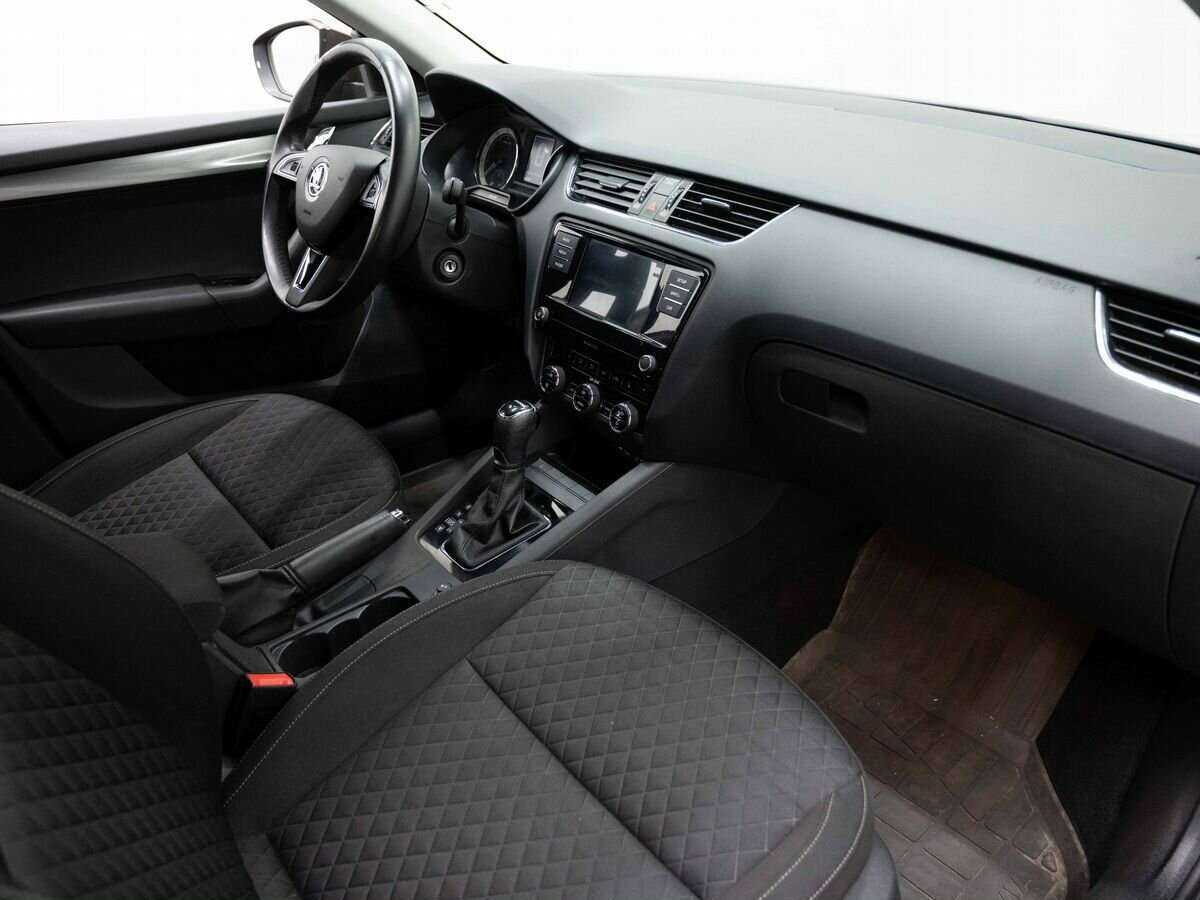 Купить Skoda Octavia, 2017, 123 349 км, фото №10