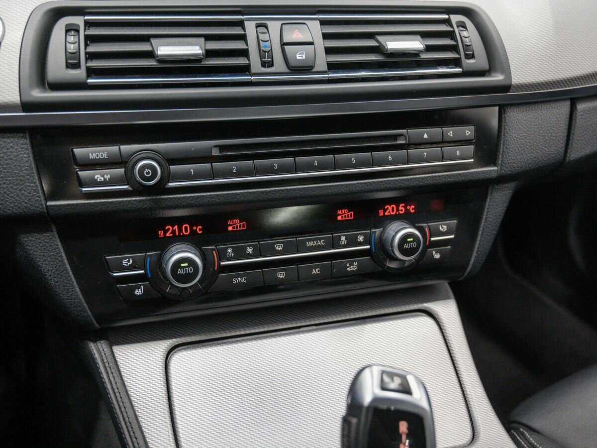 Купить BMW 5 серии 528i xDrive, 2014, 153 000 км, фото №21