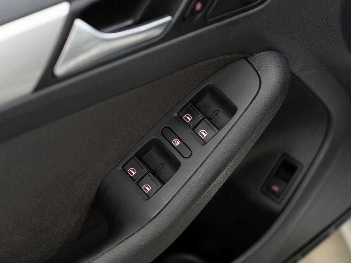 Купить Volkswagen Jetta, 2013, 188 137 км, фото №15