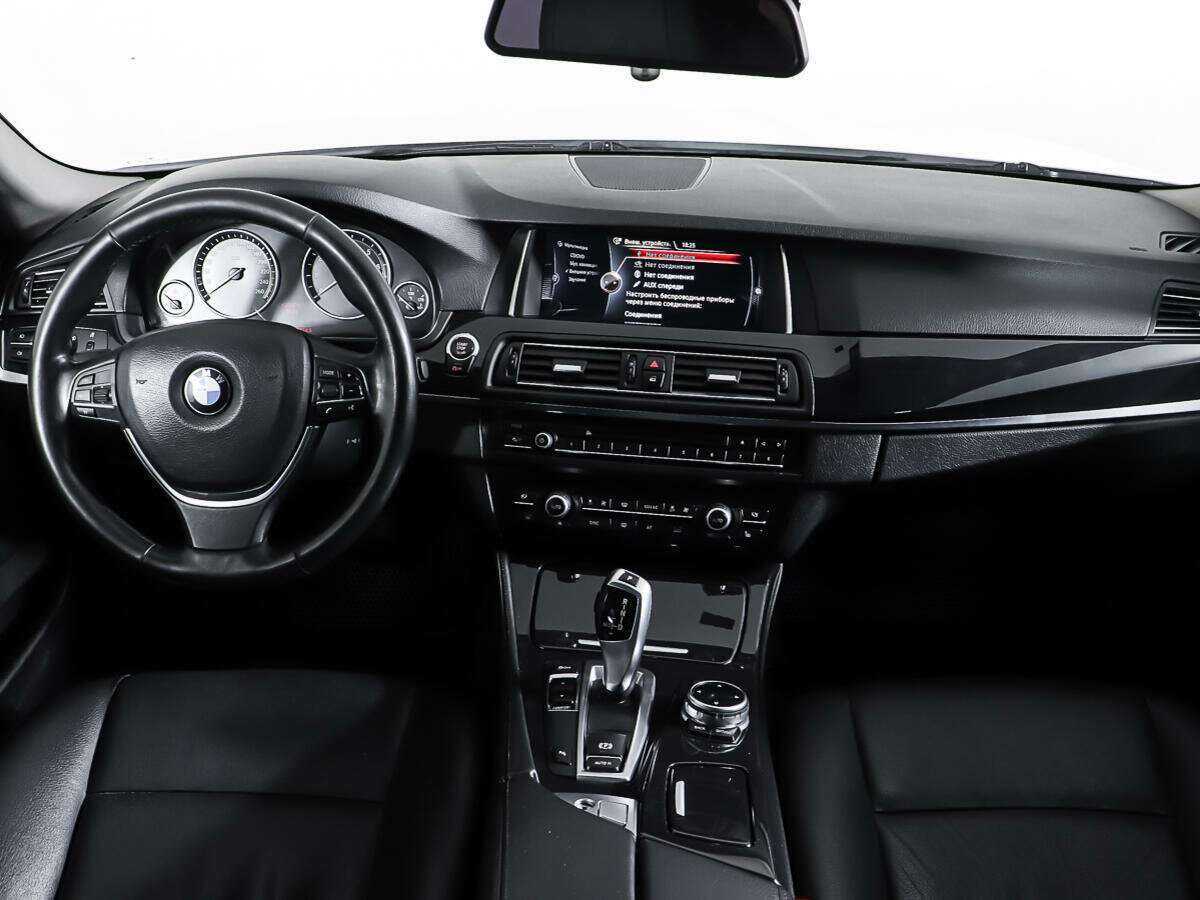 Купить BMW 5 серии 520i, 2013, 133 932 км, фото №11
