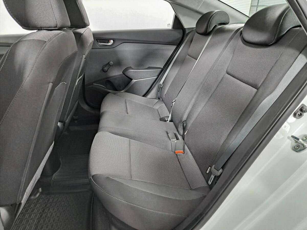 Купить Hyundai Solaris, 2018, 24 950 км, фото №11