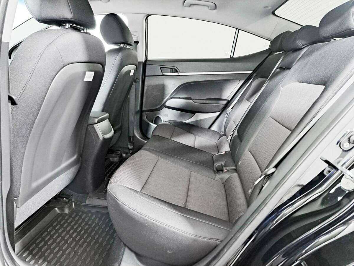 Купить Hyundai Elantra, 2019, 169 080 км, фото №9