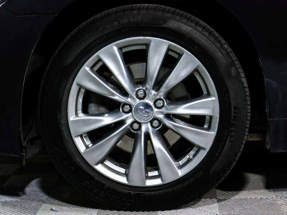 Купить Infiniti Q70, 2014, 115 637 км, фото №18