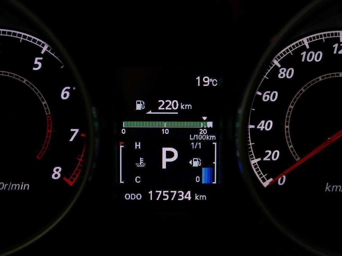 Купить Mitsubishi ASX, 2012, 175 734 км, фото №11