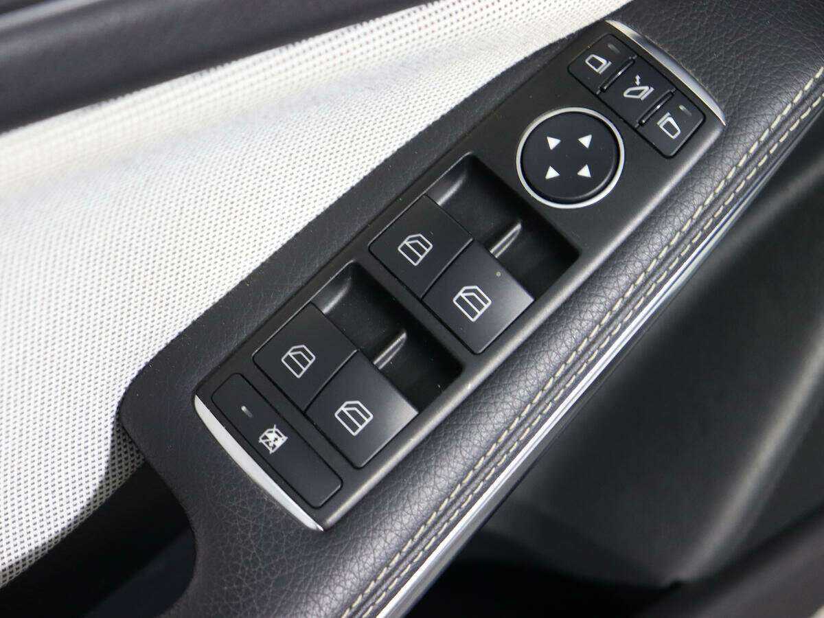 Купить Mercedes-Benz A-Класс 180, 2014, 76 300 км, фото №15