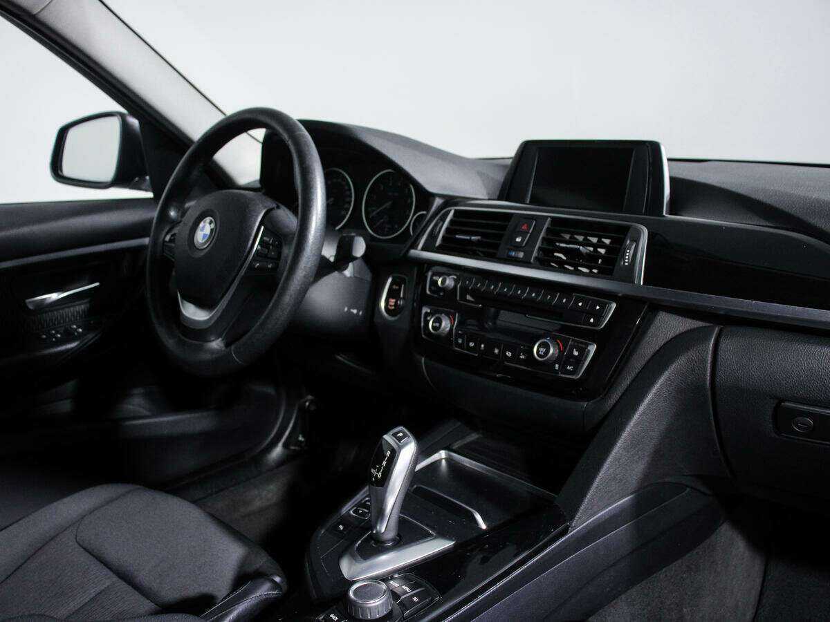 Купить BMW 3 серии 318i, 2017, 83 152 км, фото №8