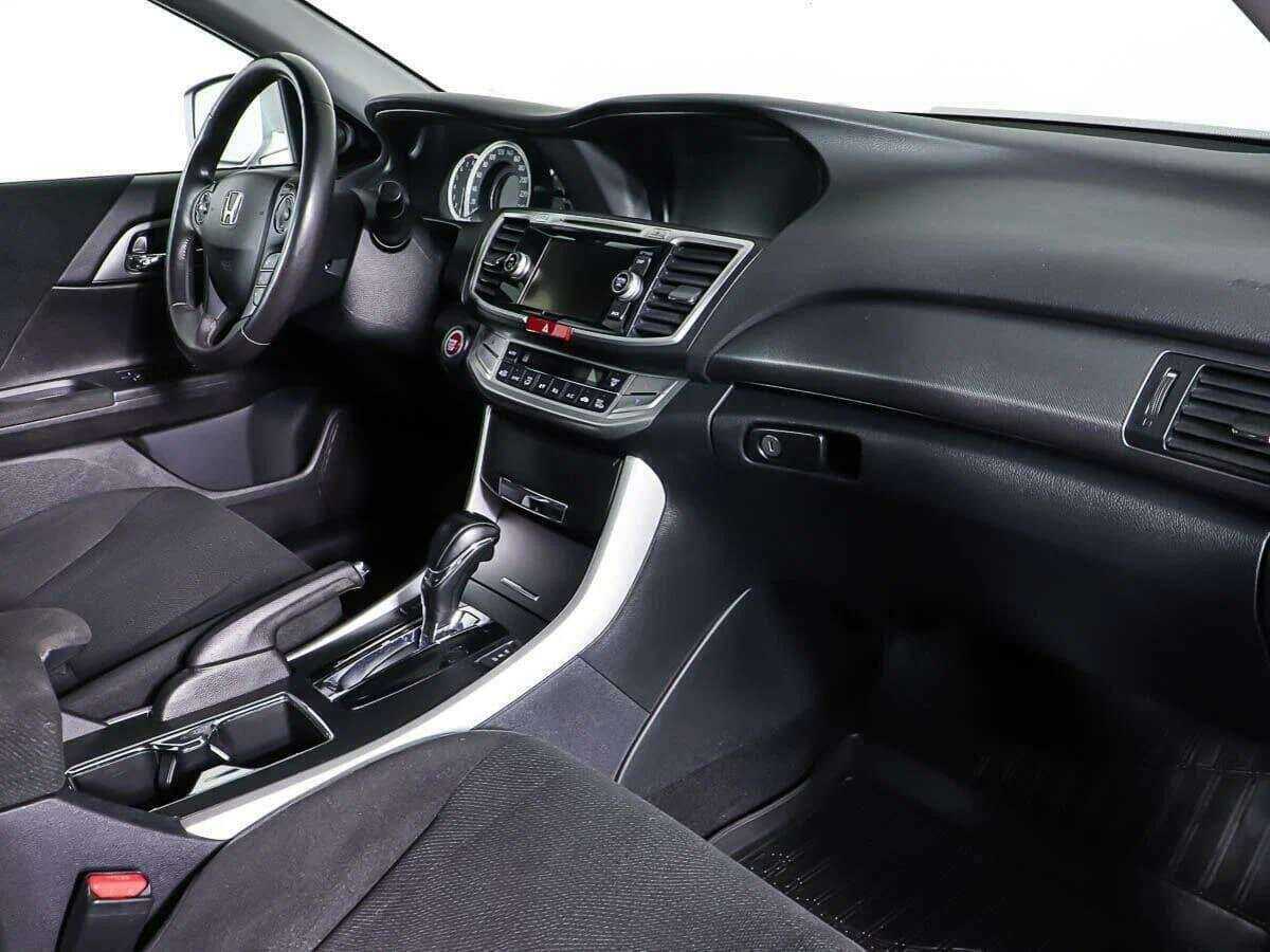Купить Honda Accord, 2013, 120 001 км, фото №9