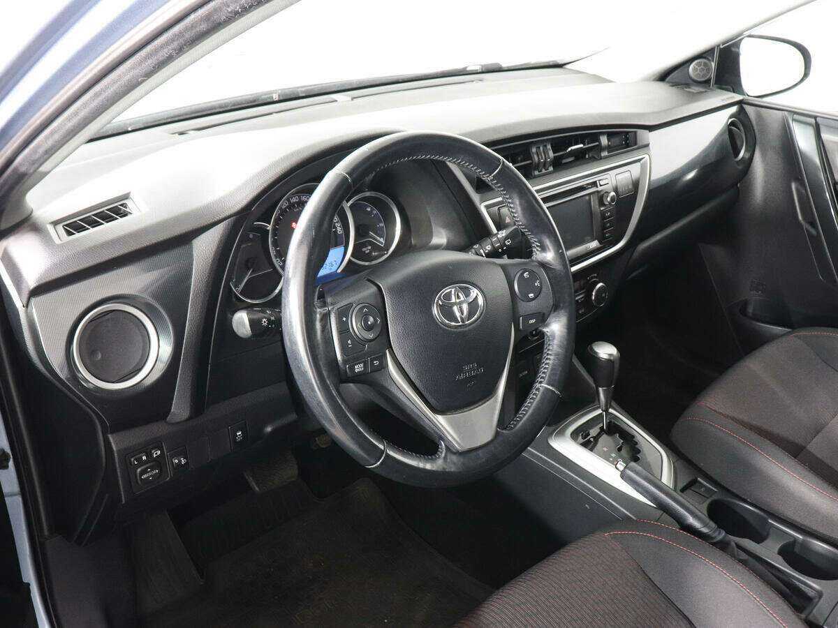 Купить Toyota Auris, 2013, 132 003 км, фото №9