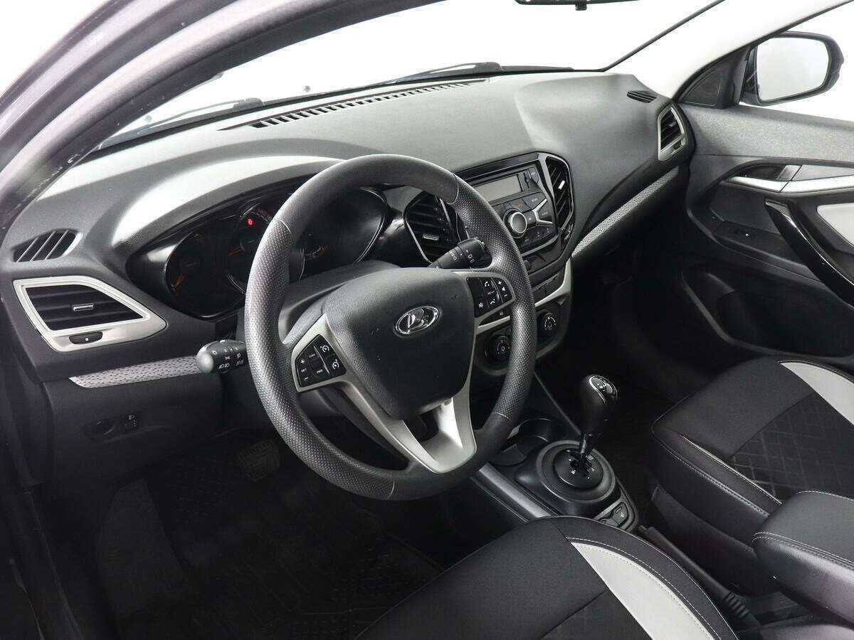 Купить Lada (ВАЗ) Vesta SW Cross, 2019, 66 515 км, фото №9