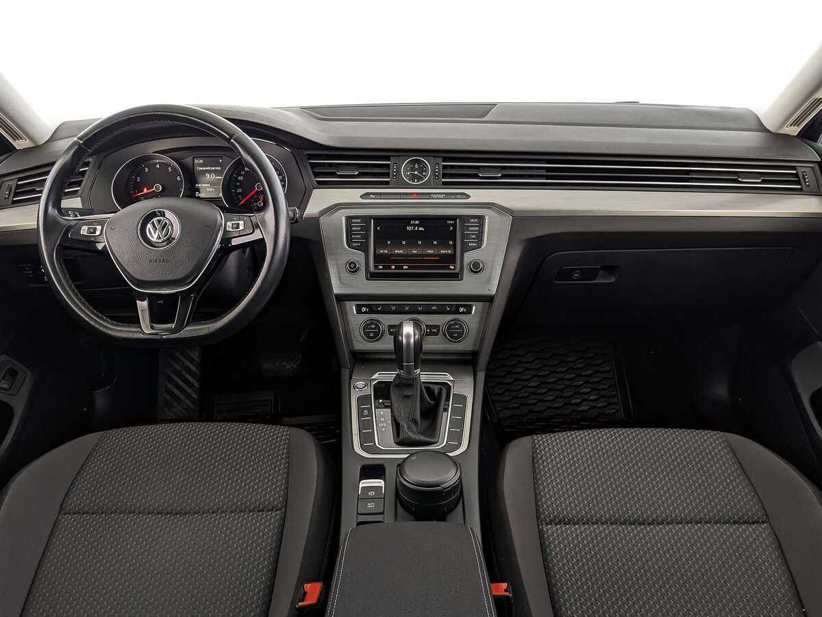 Купить Volkswagen Passat, 2016, 61 012 км, фото №9