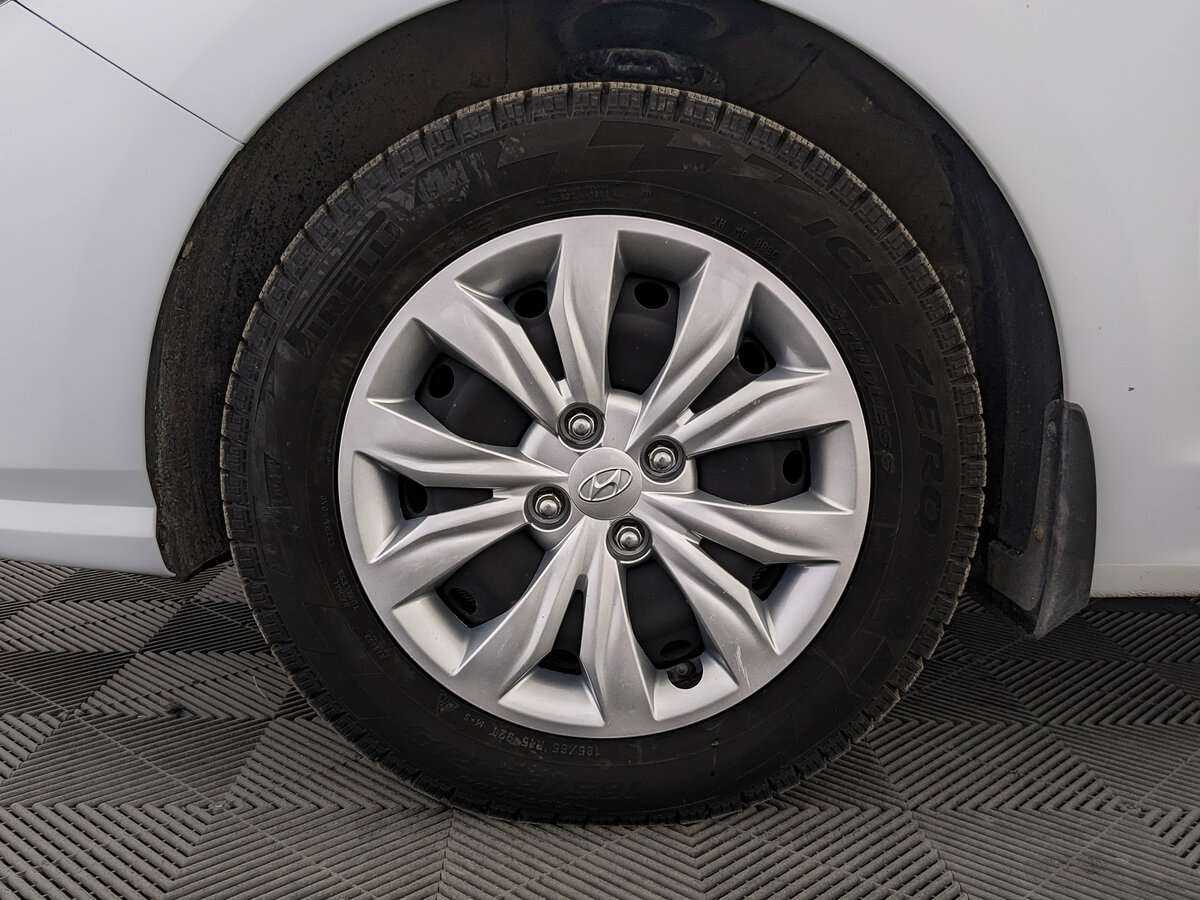 Купить Hyundai Solaris, 2020, 62 257 км, фото №12