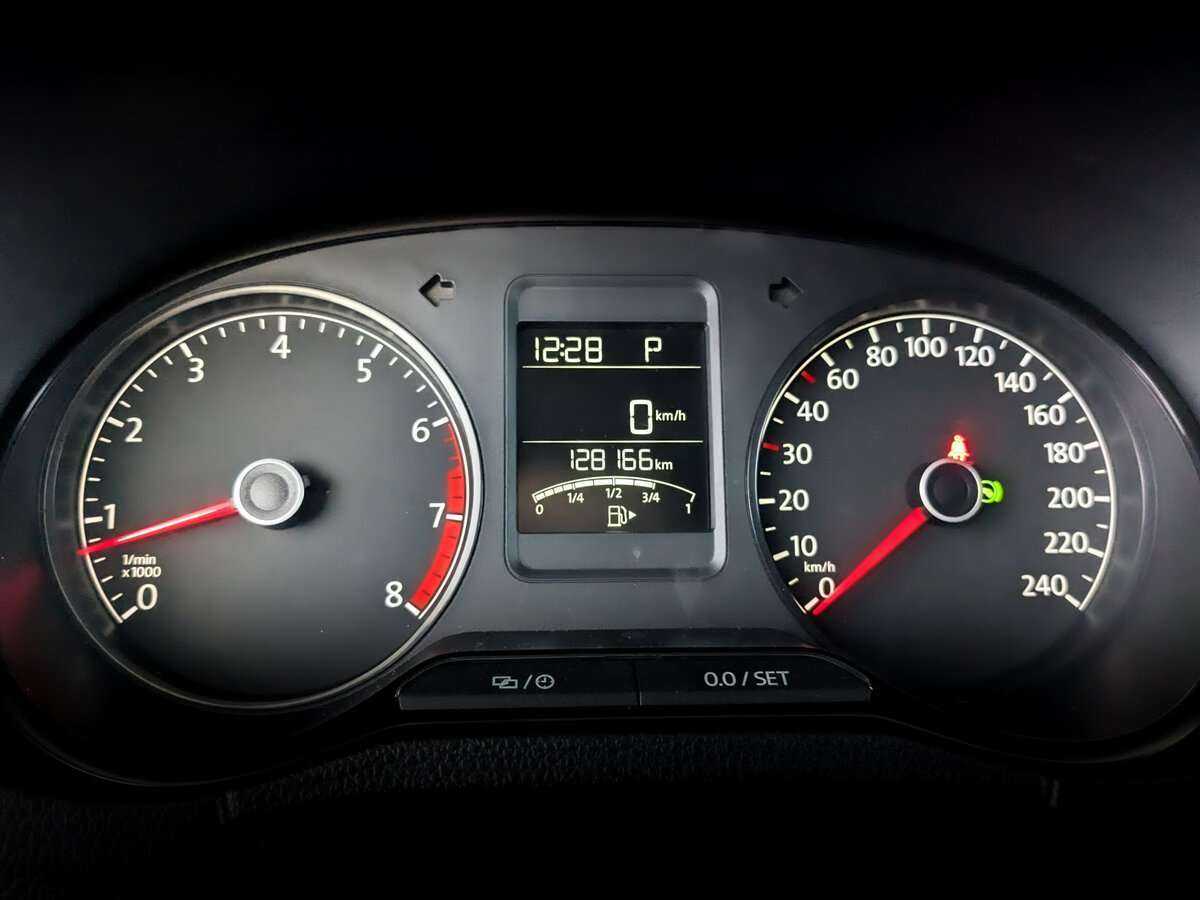 Купить Volkswagen Polo, 2017, 128 160 км, фото №11