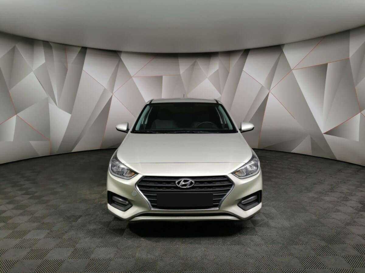 Купить Hyundai Solaris, 2017, 108 077 км, фото №7
