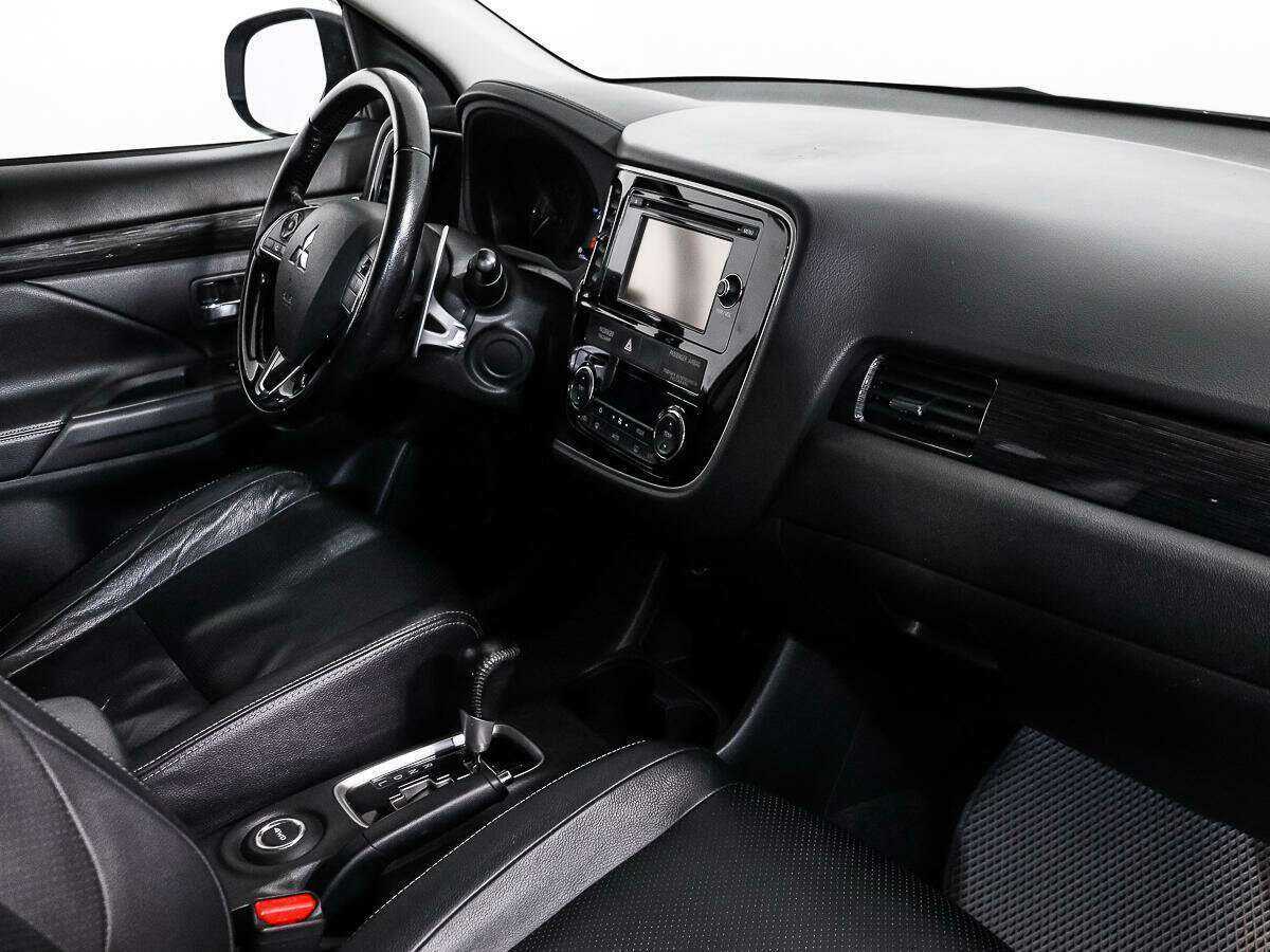 Купить Mitsubishi Outlander, 2016, 117 437 км, фото №13