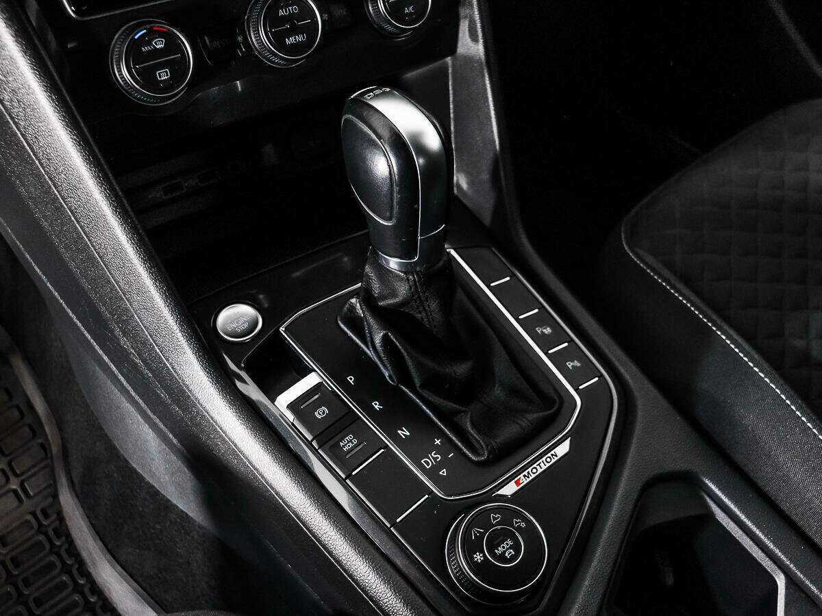 Купить Volkswagen Tiguan, 2018, 165 539 км, фото №10