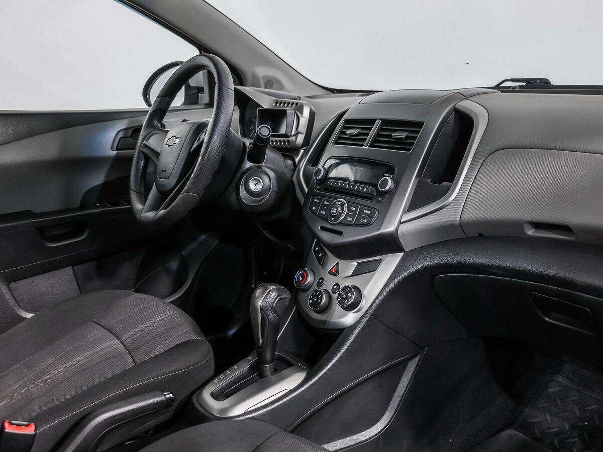 Купить Chevrolet Aveo, 2013, 175 959 км, фото №11