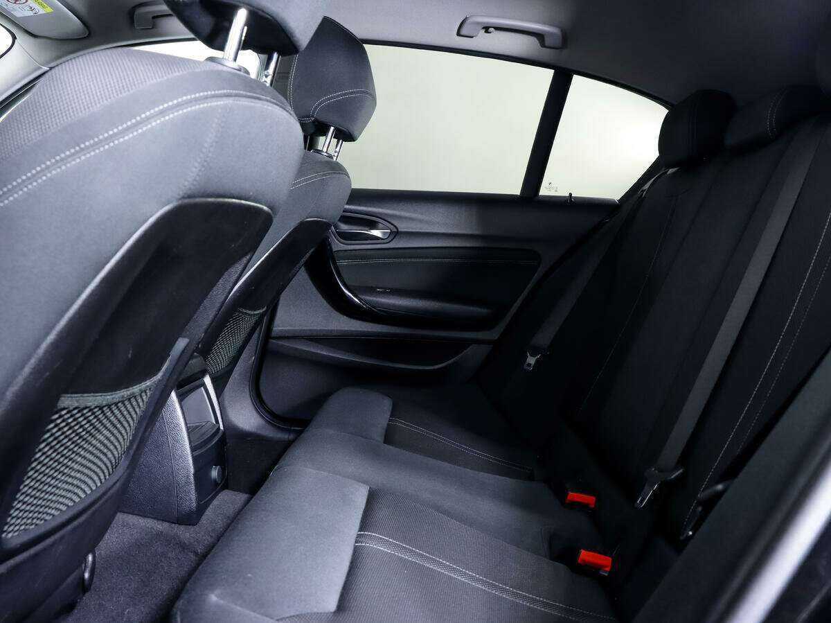 Купить BMW 1 серии 118i, 2016, 72 378 км, фото №11