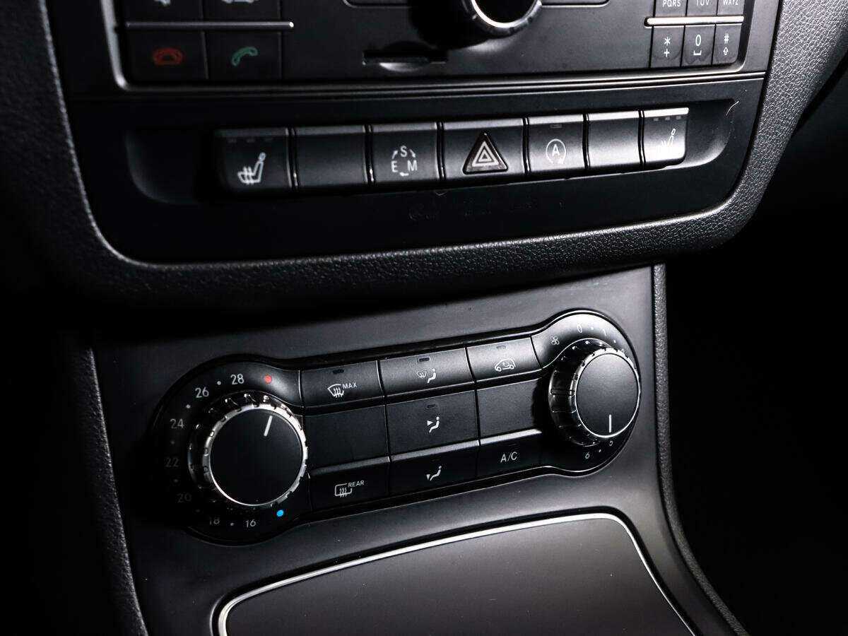 Купить Mercedes-Benz B-Класс 180, 2015, 120 326 км, фото №17