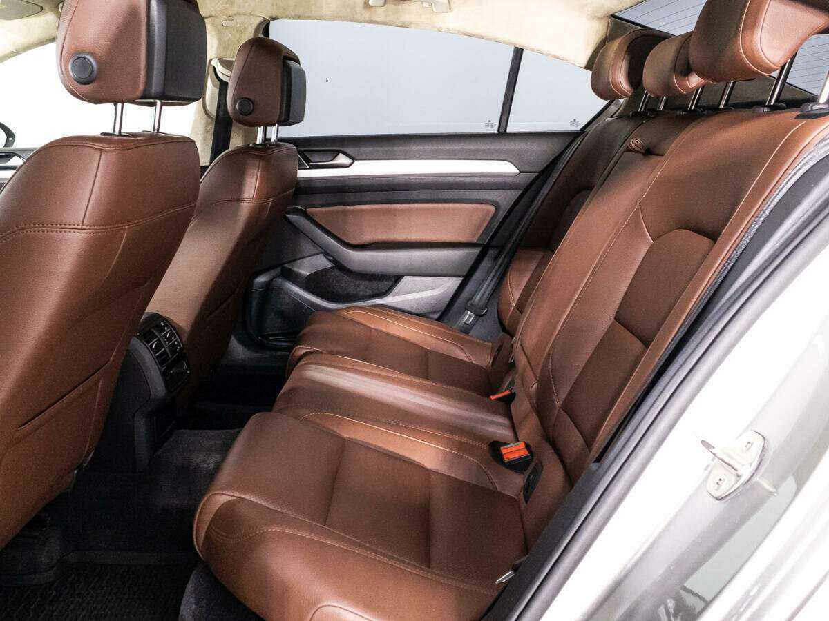Купить Volkswagen Passat, 2017, 68 113 км, фото №10