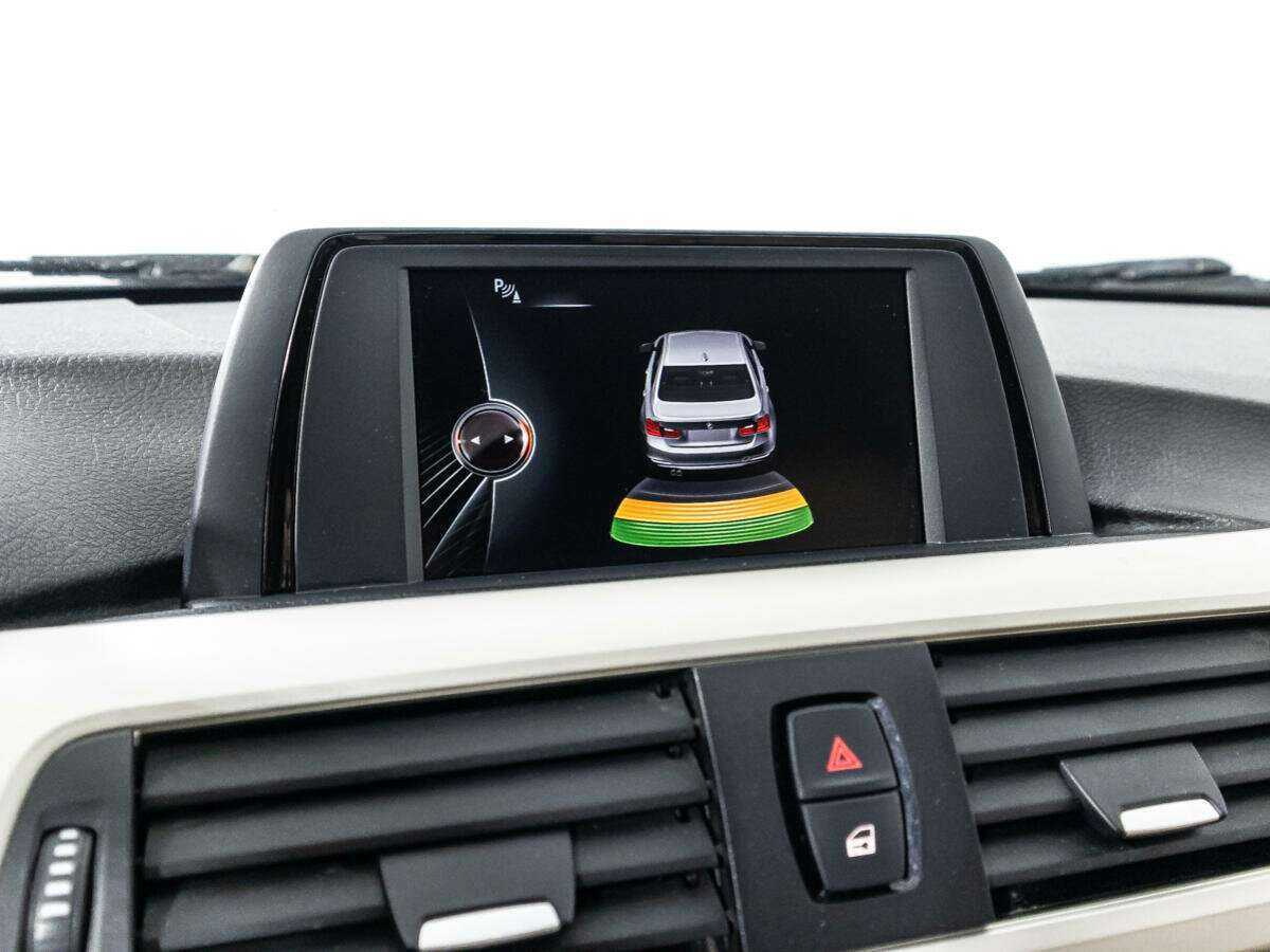 Купить BMW 3 серии 320i, 2014, 215 678 км, фото №14