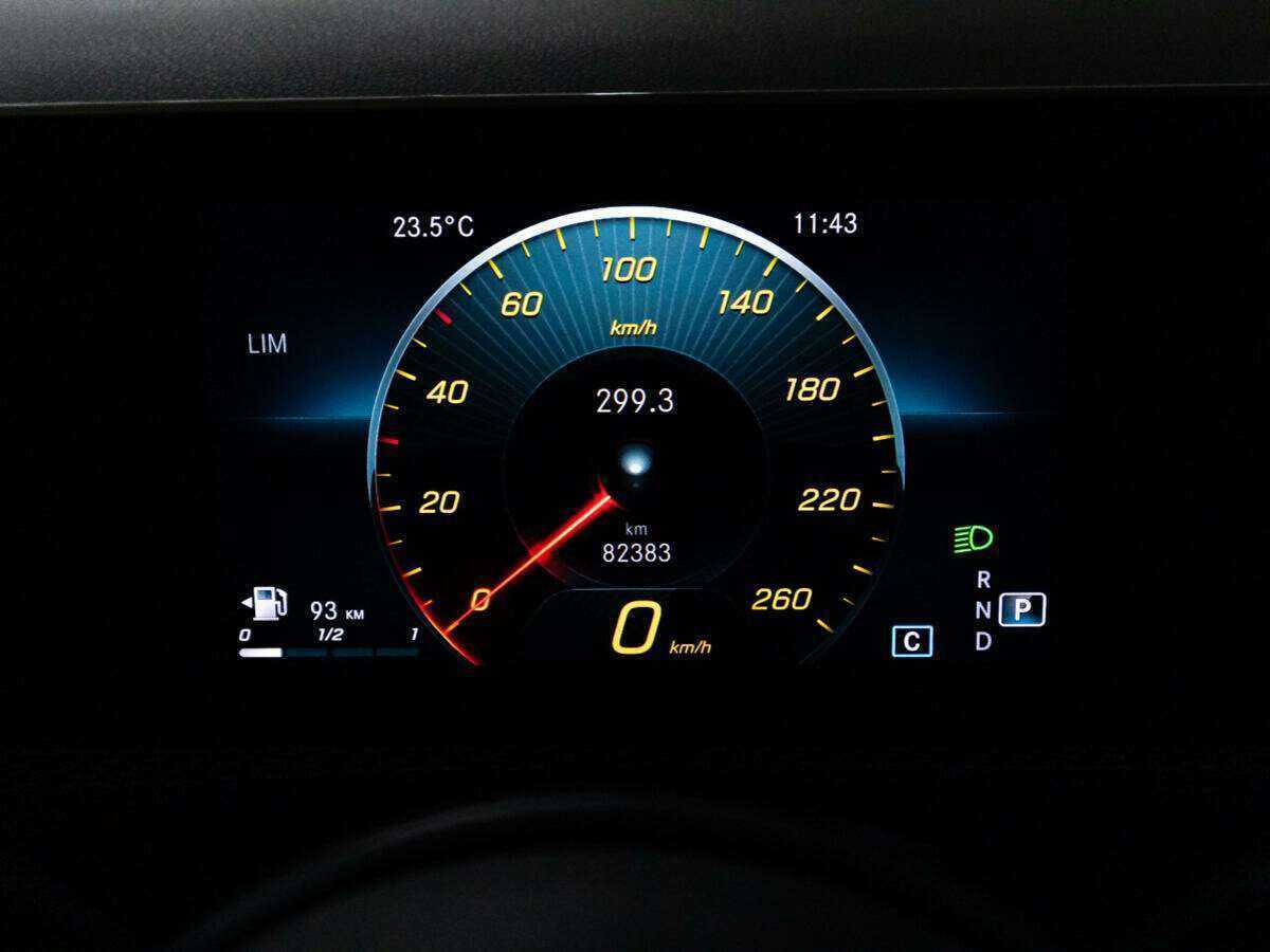 Купить Mercedes-Benz A-Класс 200, 2018, 82 380 км, фото №12