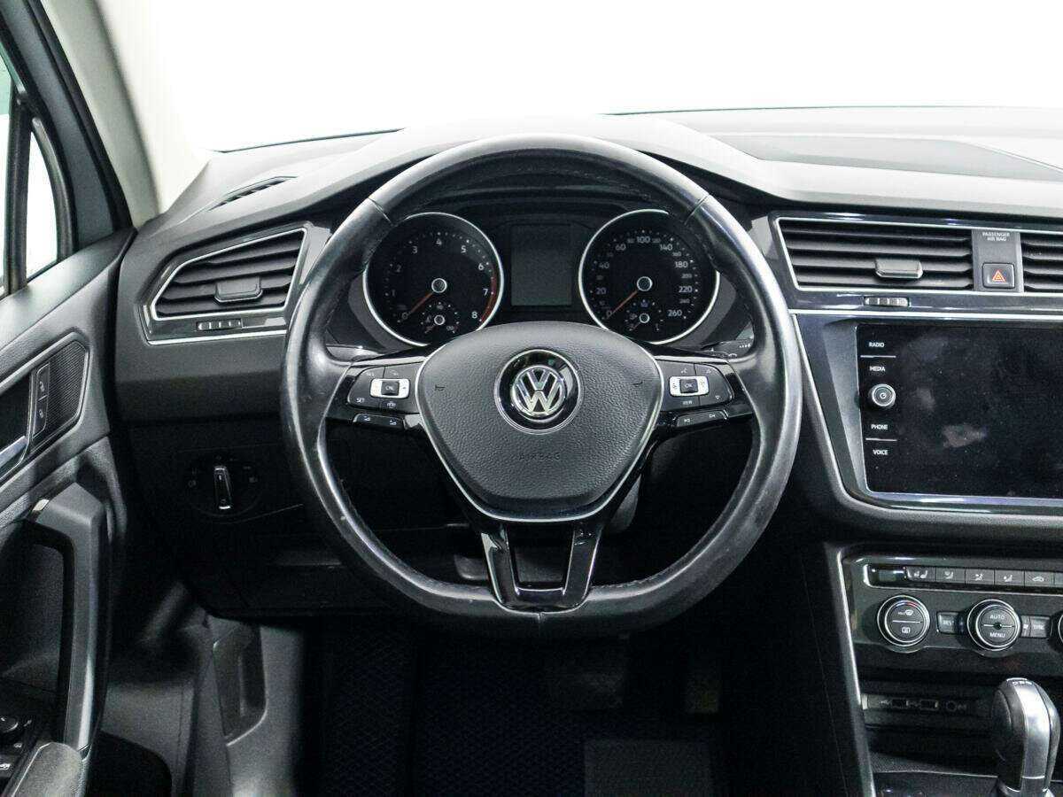 Купить Volkswagen Tiguan L, 2019, 74 014 км, фото №17