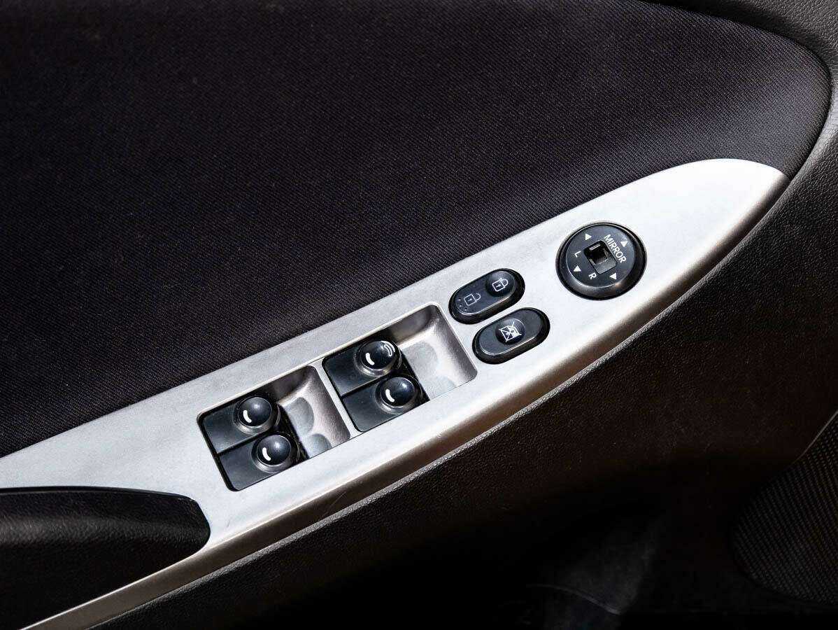 Купить Hyundai Solaris, 2014, 166 156 км, фото №13