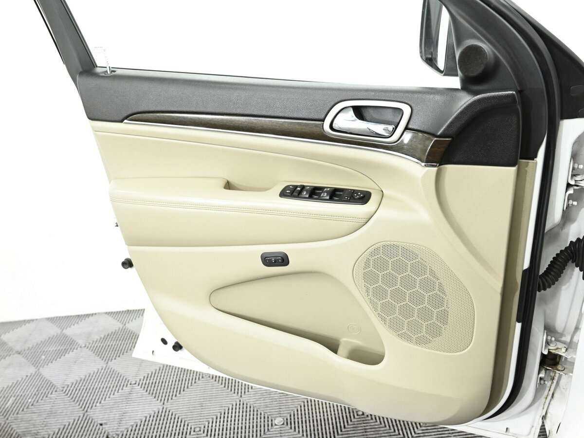 Купить Jeep Grand Cherokee, 2013, 168 000 км, фото №14