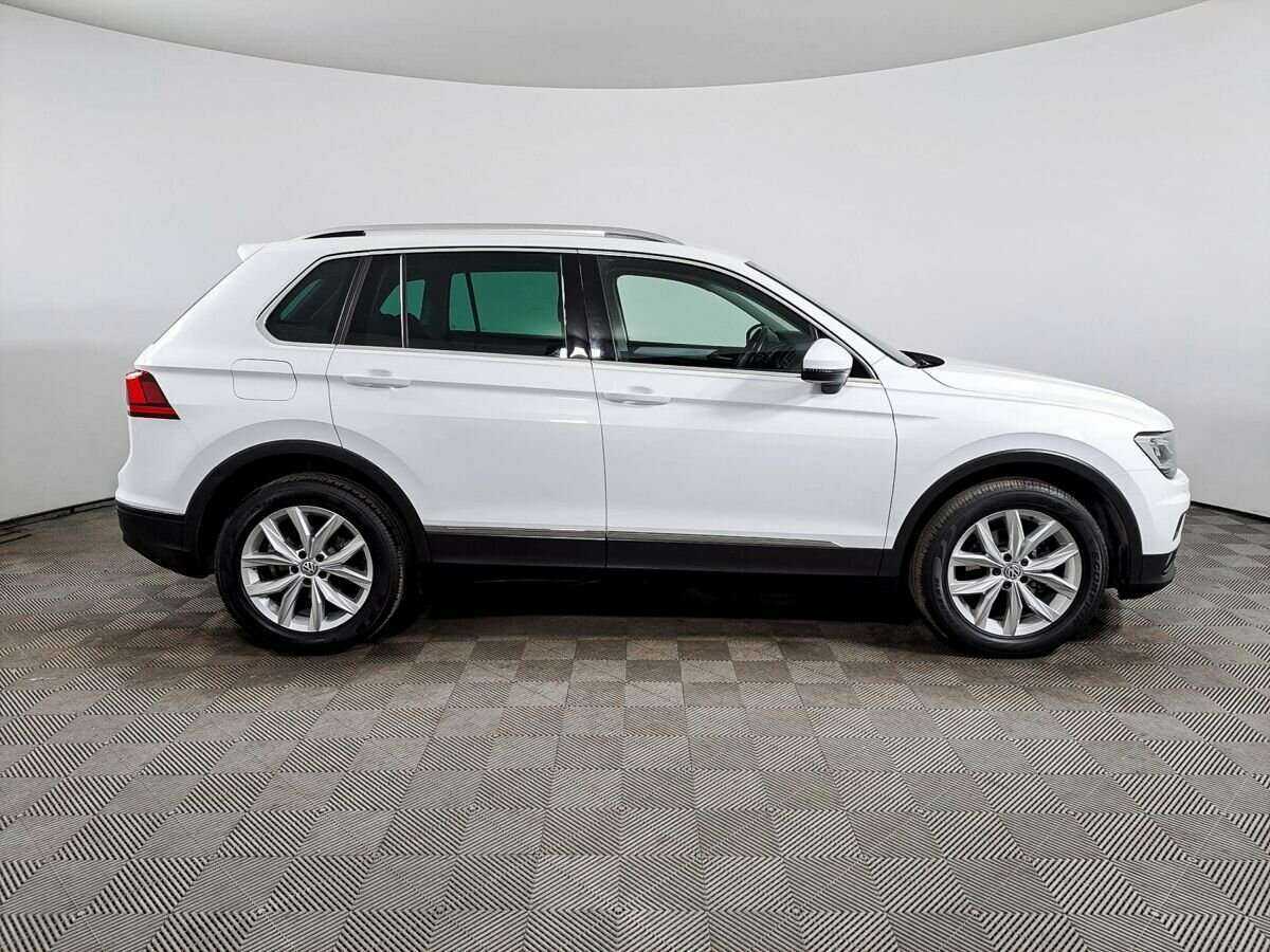 Купить Volkswagen Tiguan, 2017, 113 242 км, фото №4