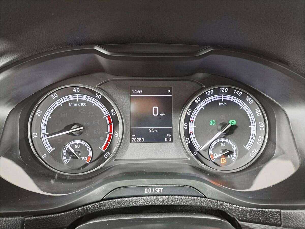 Купить Skoda Karoq, 2020, 70 500 км, фото №10