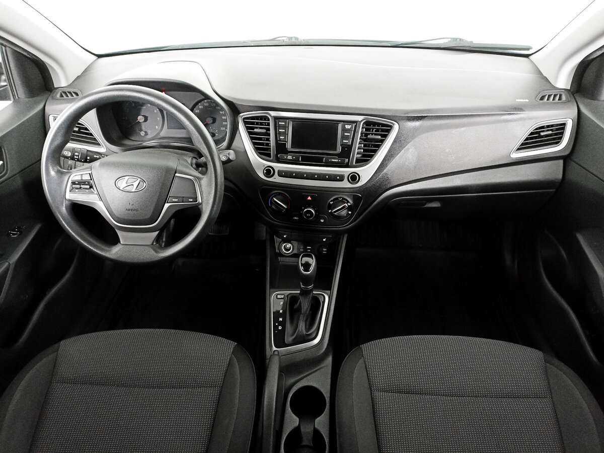 Купить Hyundai Solaris, 2017, 67 103 км, фото №12