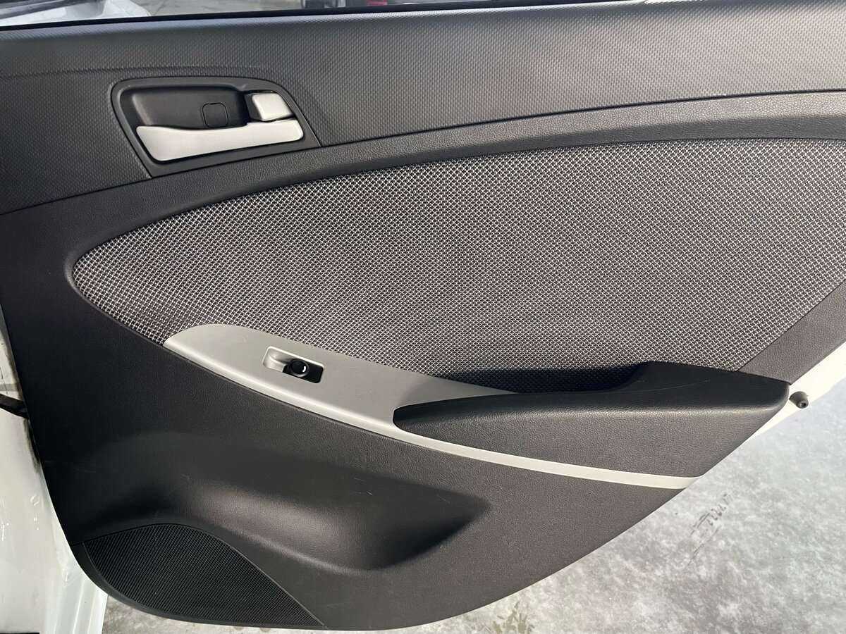 Купить Hyundai Solaris, 2013, 203 406 км, фото №20