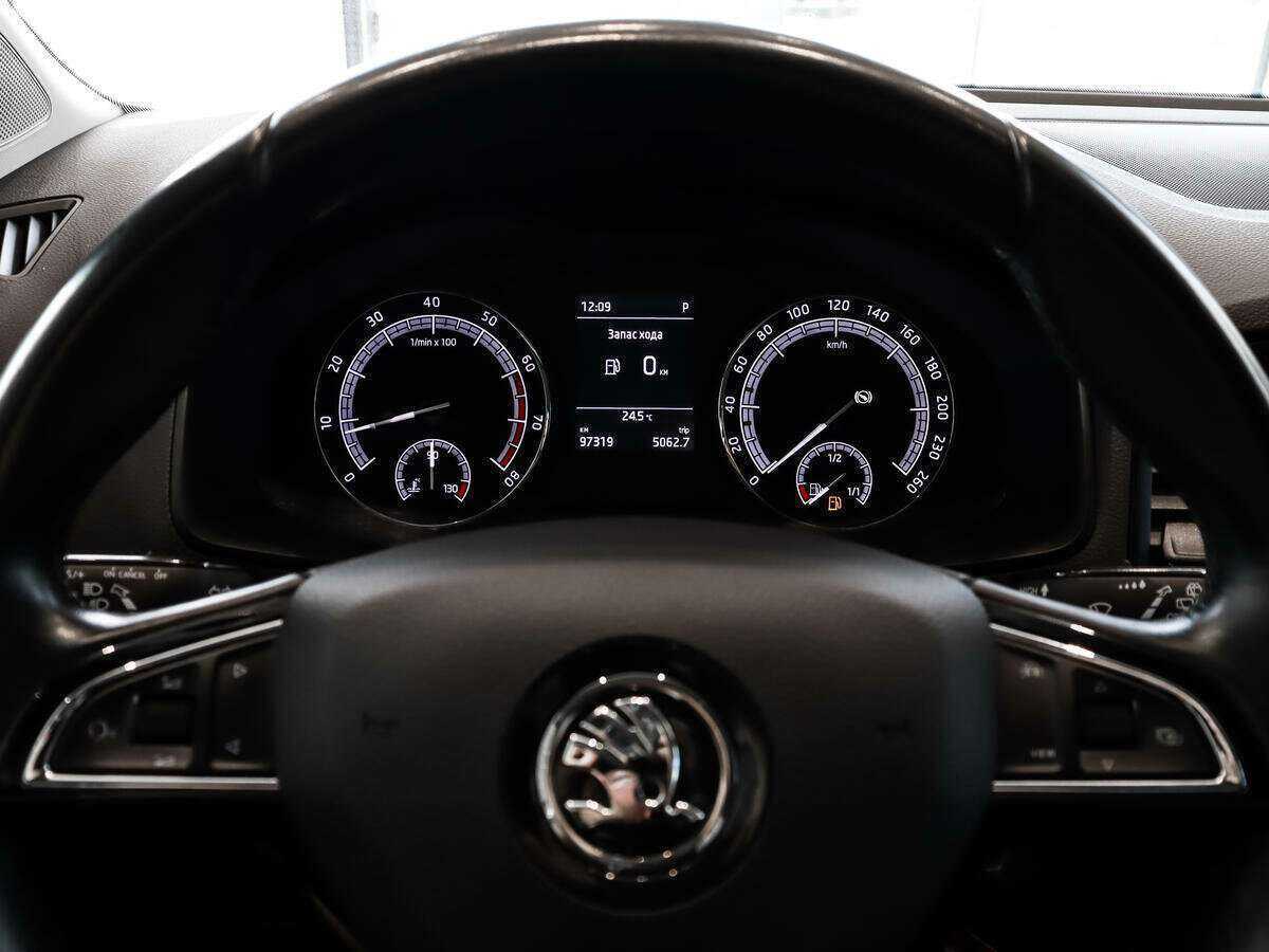 Купить Skoda Karoq, 2020, 97 200 км, фото №15