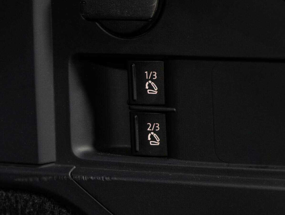 Купить Volkswagen Touareg, 2012, 229 375 км, фото №19