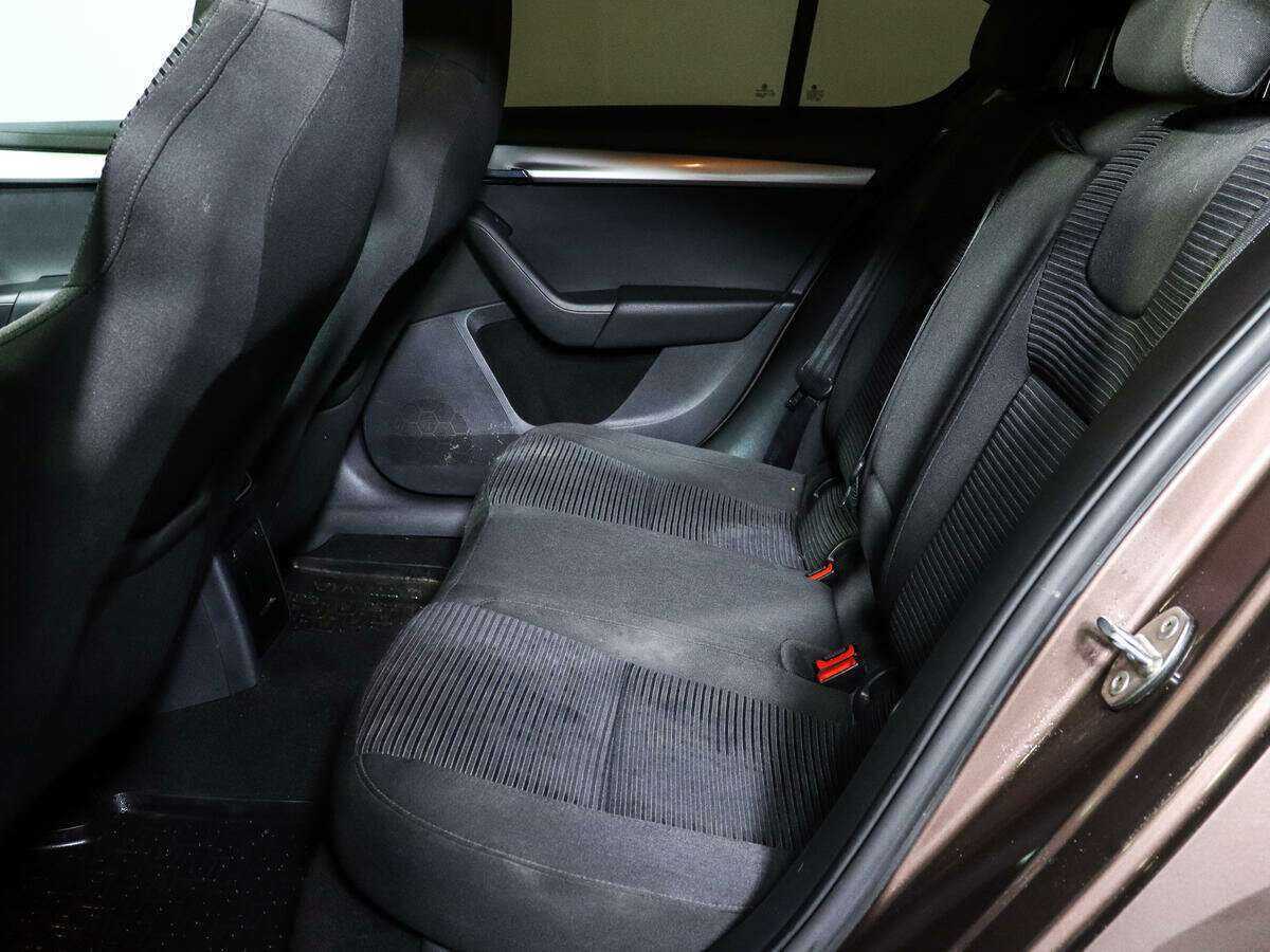 Купить Skoda Octavia, 2013, 143 000 км, фото №8